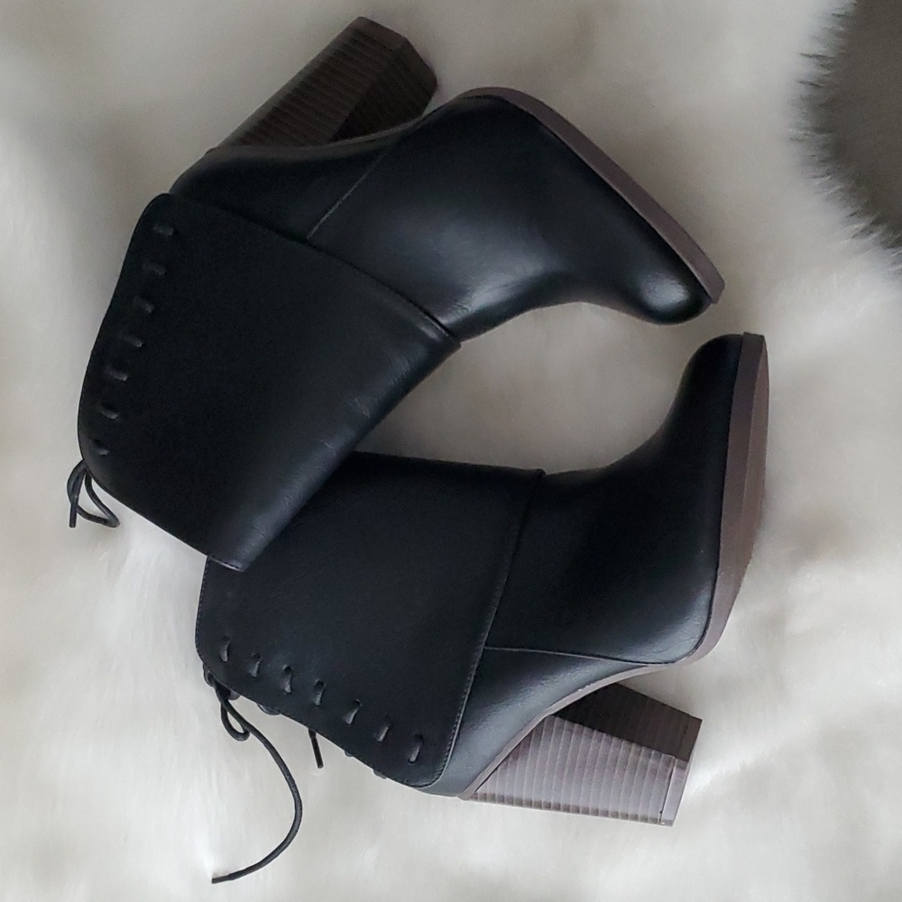 3 for $20 Caslon Black Booties Size 8